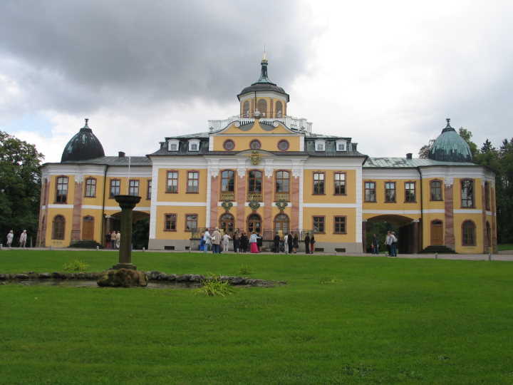 In Weimar besichtigten wir Schloss Belvedere, Orangerie und den russischen Garten.