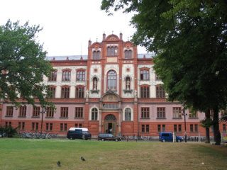 Am zweiten Tag besuchten wir Rostock, Rostocker Uni.